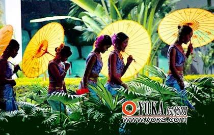 作為古代傣族王朝的所在地，瑞麗充滿了濃郁的傣族風(fēng)情。