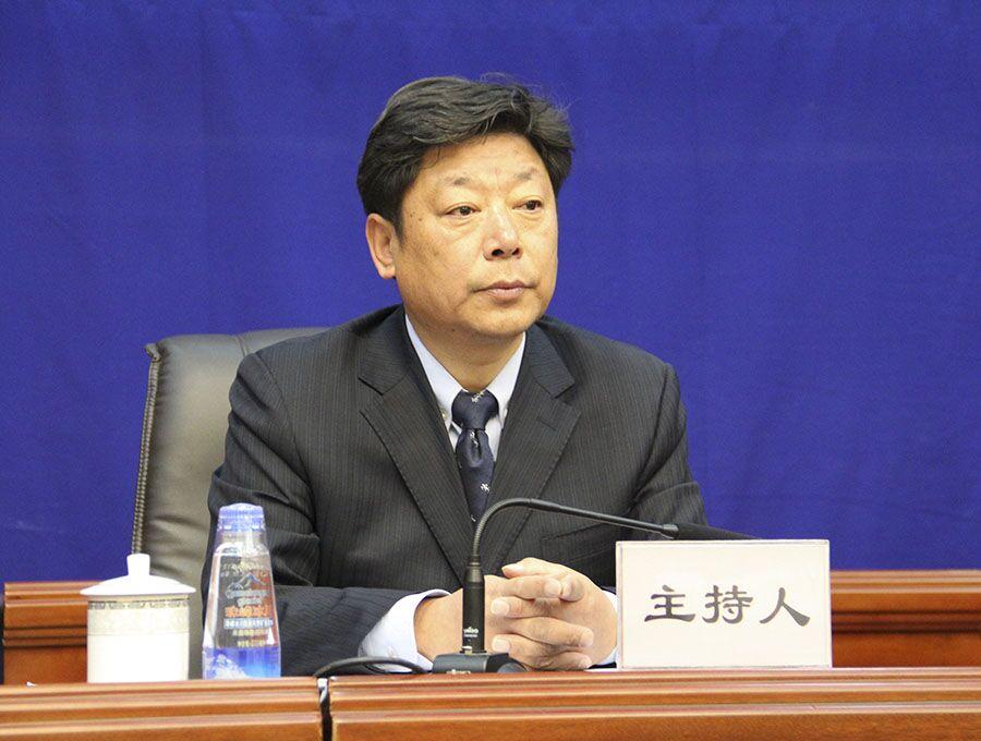 主持人：西藏自治區(qū)黨委宣傳部副部長(zhǎng)、自治區(qū)人民政府新聞辦公室主任晉美旺措.jpg
