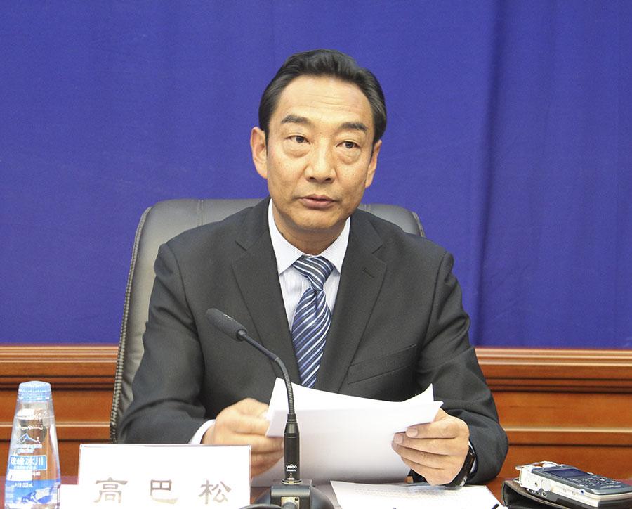 高巴松 區(qū)農(nóng)牧廳黨組書記、副廳長(zhǎng).jpg