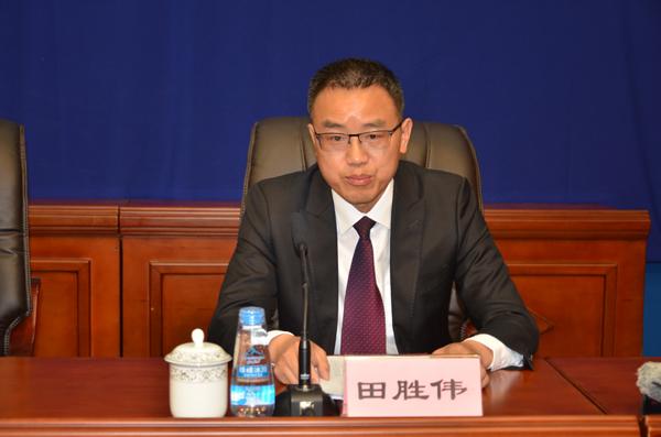 新聞發(fā)言人：自治區(qū)紀(jì)委新聞發(fā)言人、副秘書長(zhǎng)、辦公廳主任 田勝偉.jpg