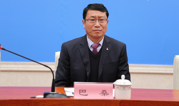 國家統(tǒng)計(jì)局西藏調(diào)查總隊(duì)黨組成員、副總隊(duì)長 巴桑.jpg