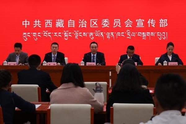 圖為發(fā)布會(huì)現(xiàn)場(chǎng)。.jpg