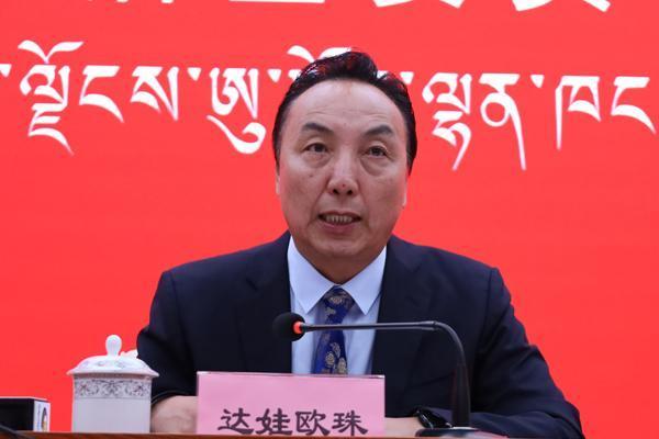 新聞發(fā)言人：區(qū)交通運(yùn)輸廳黨委書記、副廳長(zhǎng) 達(dá)娃歐珠.jpg