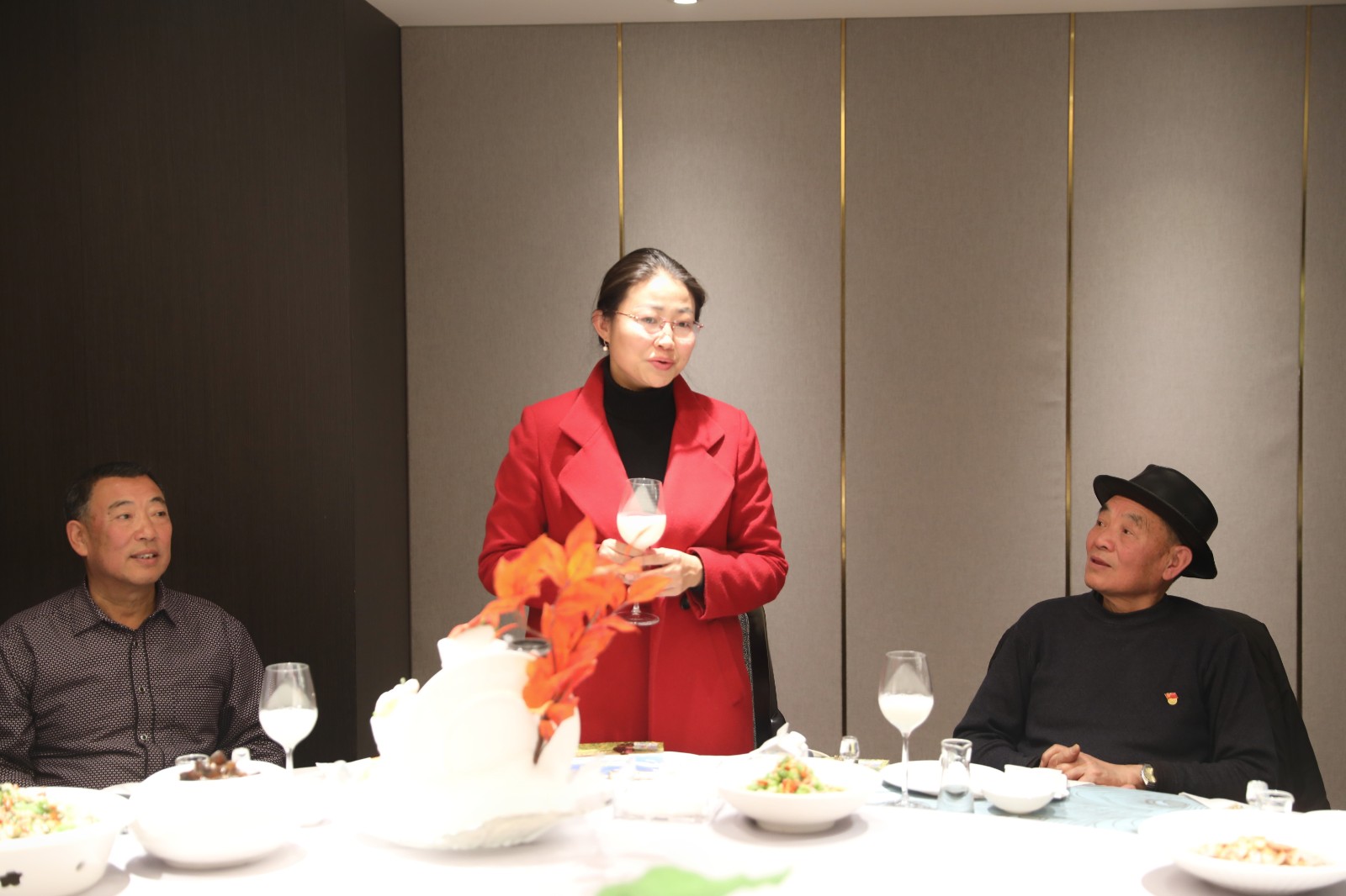 圖為：縣委副書記、人大黨組書記、主任秦梅鴦宗致辭。.jpg